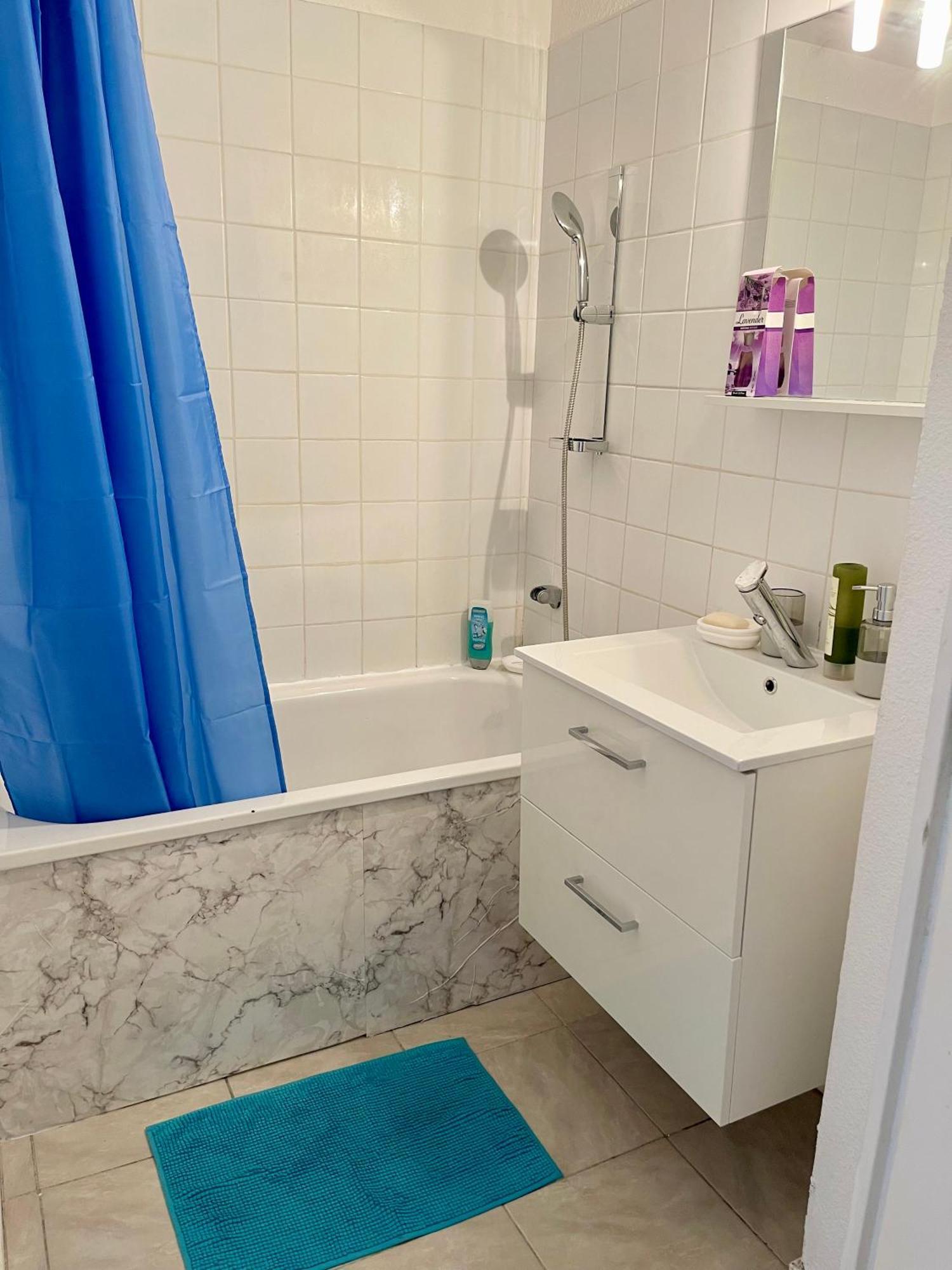 Joli Appartement Avec Piscine Сет Экстерьер фото